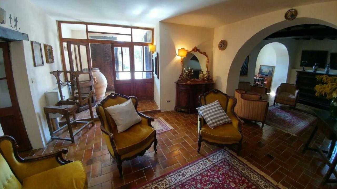 Casa Francesconi Pensionat Pietra Rossa Eksteriør billede
